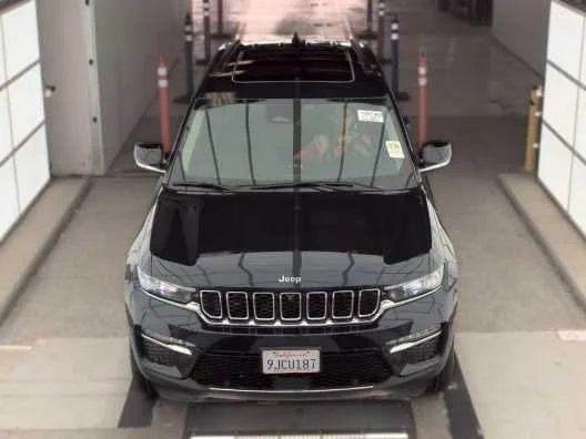 Used 2023 Jeep Grand Cherokee 4xe with VIN 1C4RJYB69PC669736 for sale in Kansas City