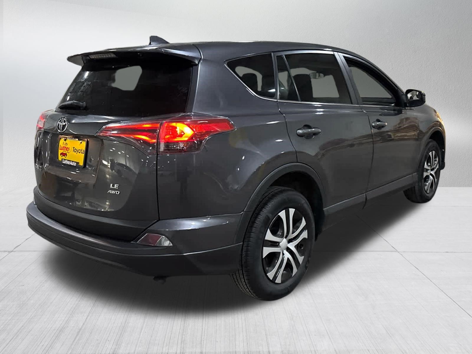 Used 2018 Magnetic Gray Metallic Toyota LE image 6