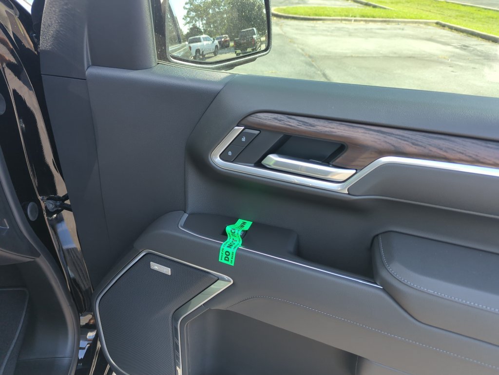 New 2026 Onyx Black GMC SLT image 33