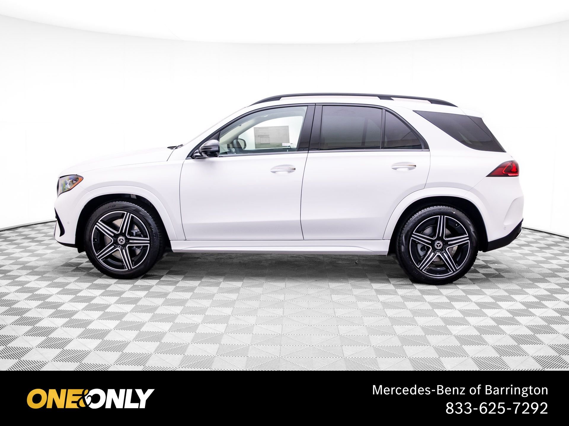 New 2027 Polar White Mercedes-Benz GLE 450 image 2