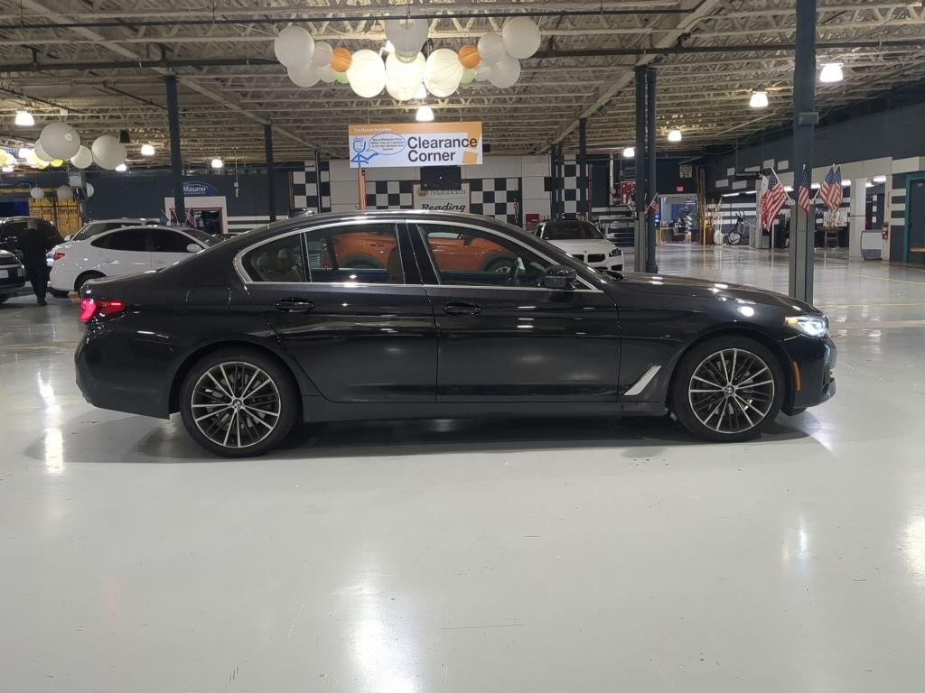 Used 2022 Black BMW 540i xDrive image 5