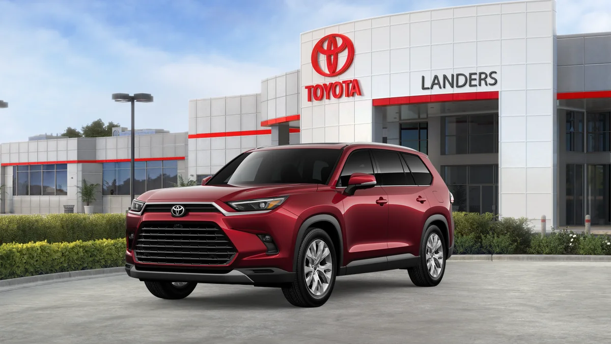 2026 Toyota Grand Highlander Hybrid Limited AWD's photo