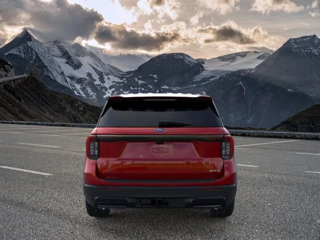 New 2026 Red Metallic Ford ST-Line image 5