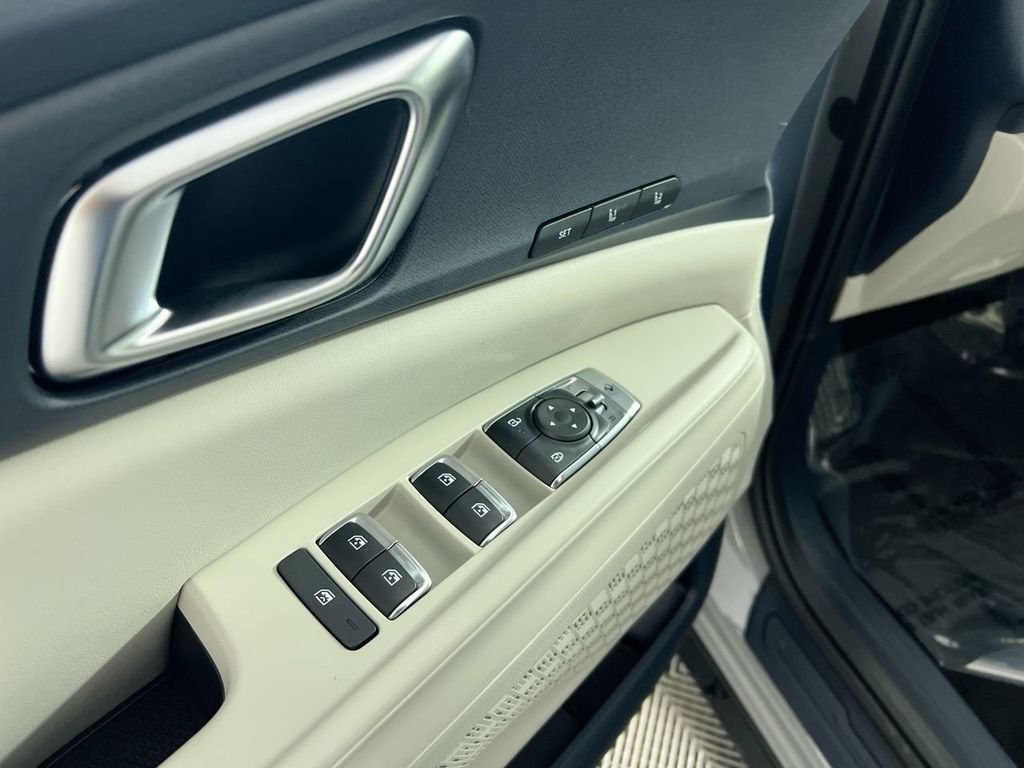 New 2026 Ceramic Silver Kia SX image 16