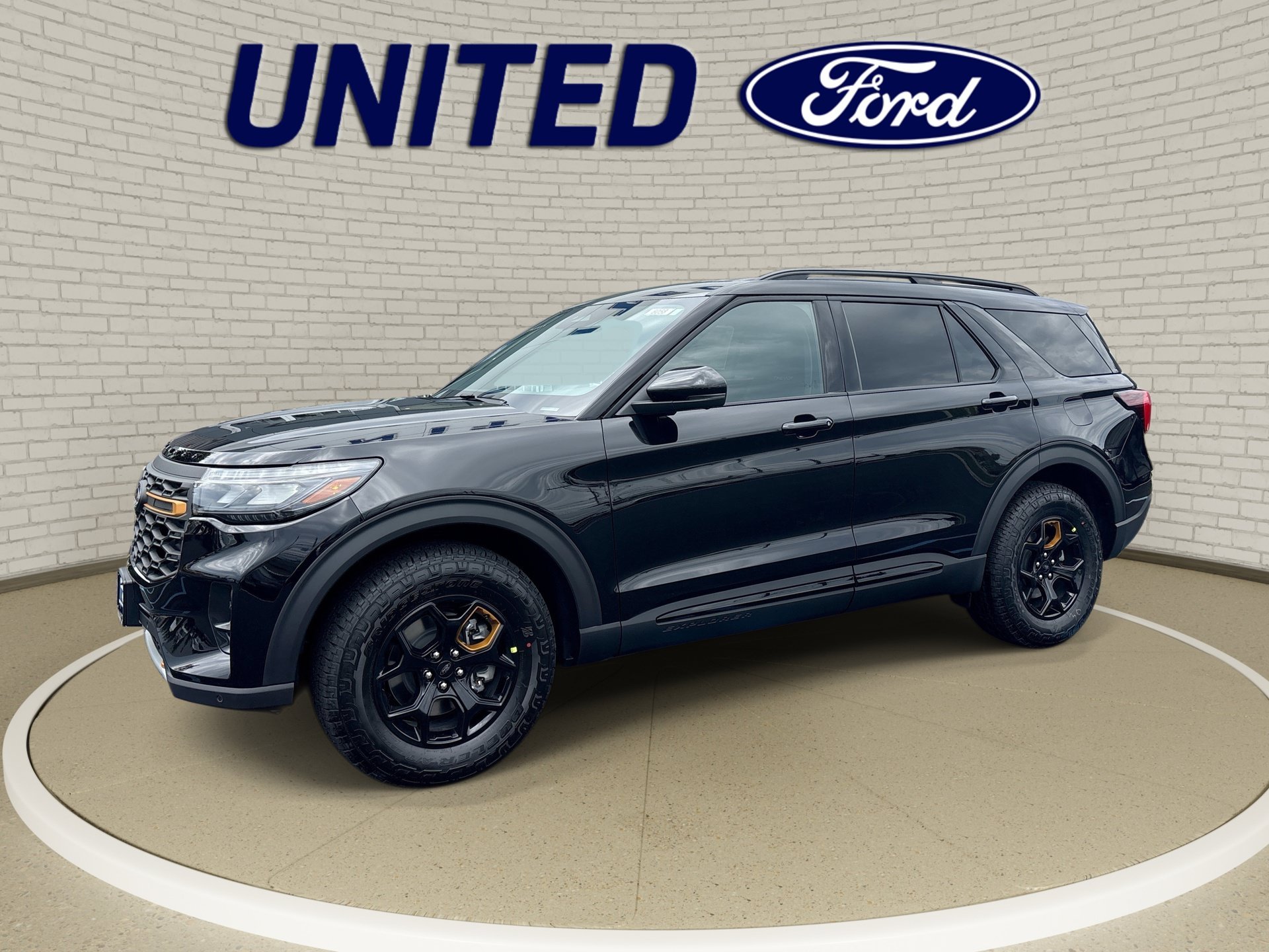 New 2026 Agate Black Metallic Ford Tremor® image 1