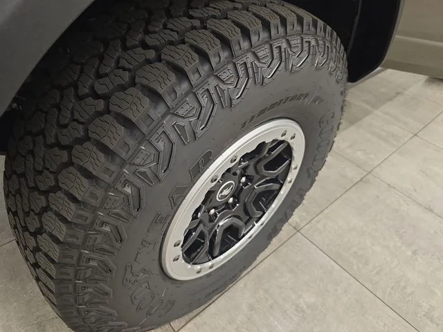 New 2026 Marsh Gray Ford Badlands® image 44