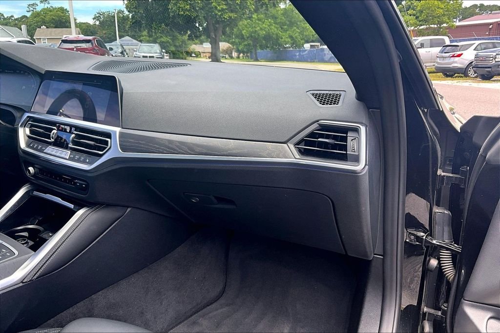 Used 2023 Black BMW M440i image 21