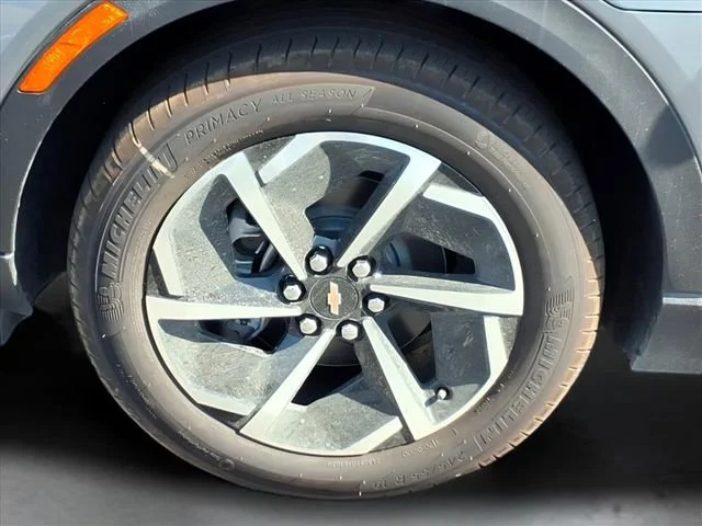 New 2026 Sterling Gray Metallic Chevrolet LT image 22