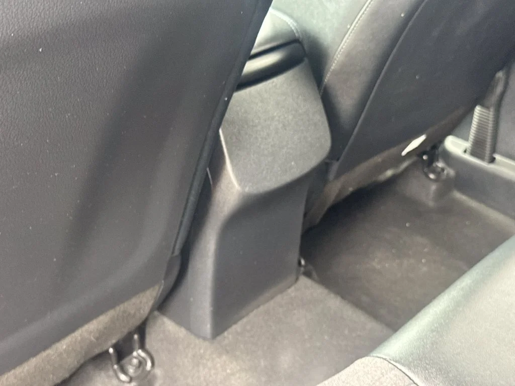 Used 2021 Black Kia S image 37