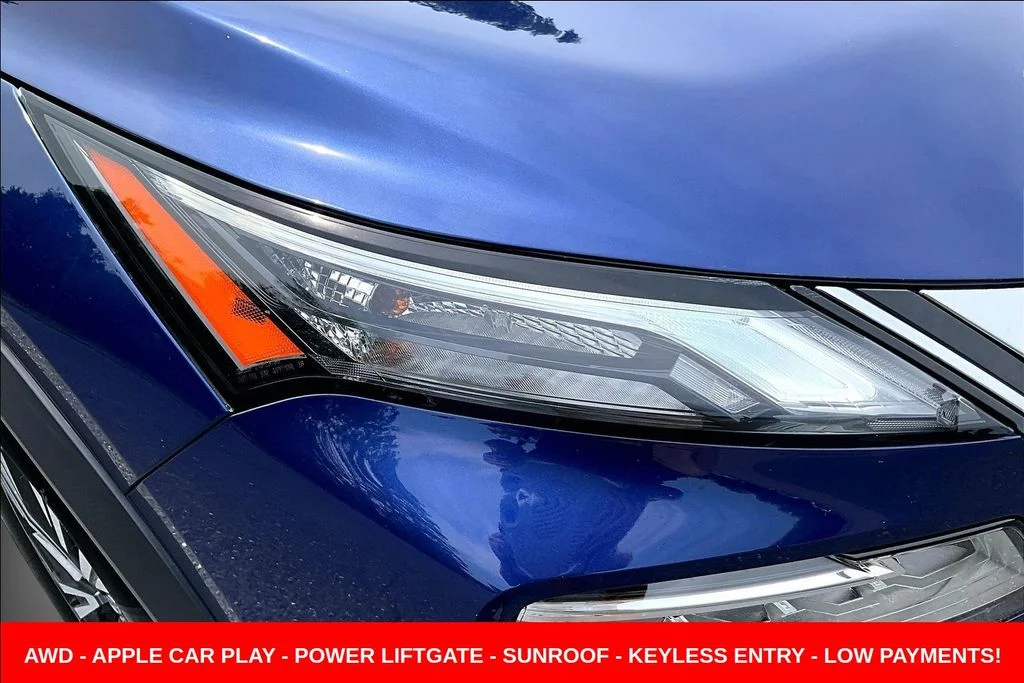 Used 2021 Blue Nissan SV image 30