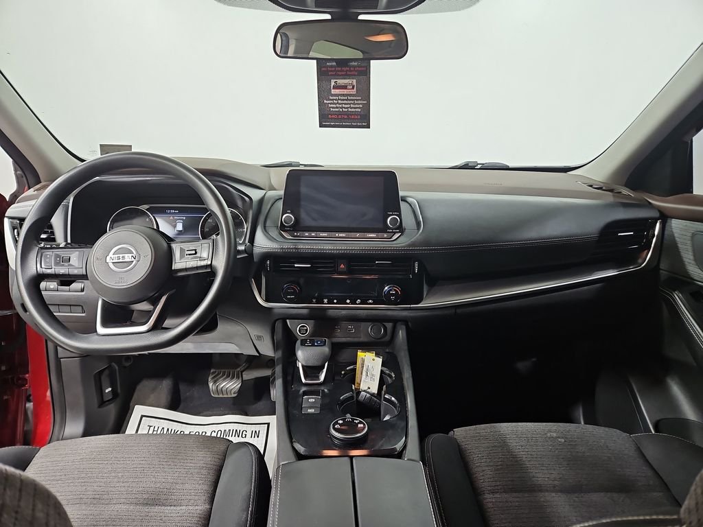 Used 2021 Scarlet Nissan SV image 18