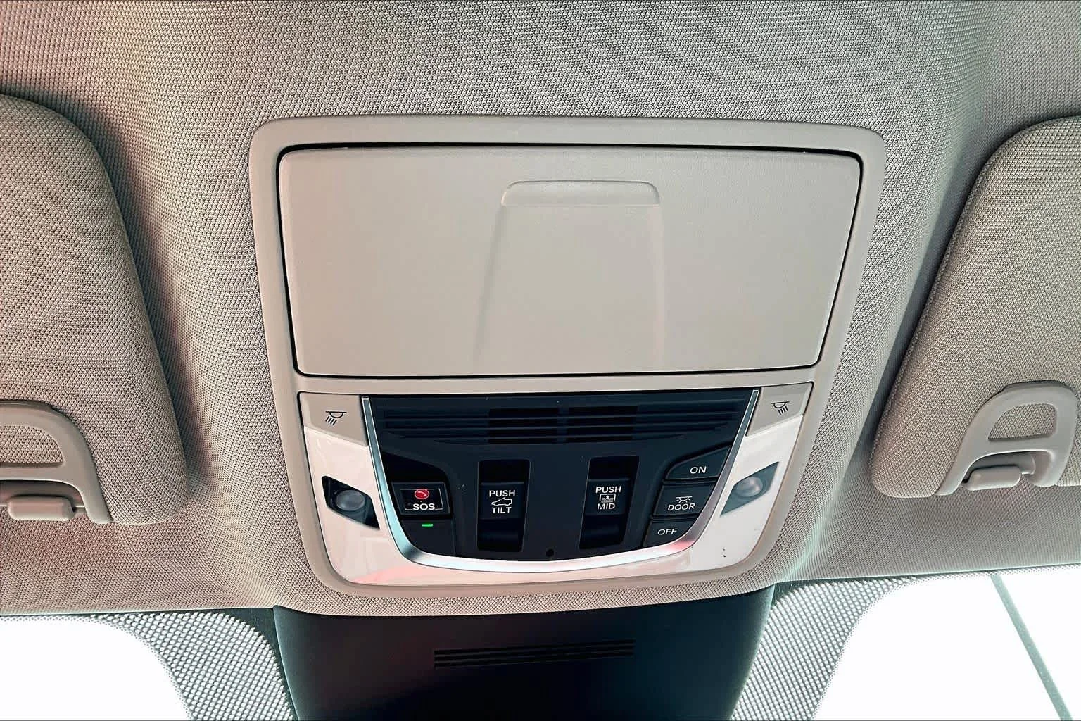 New 2026 Liquid Carbon Metallic Acura w/Advance Package image 16