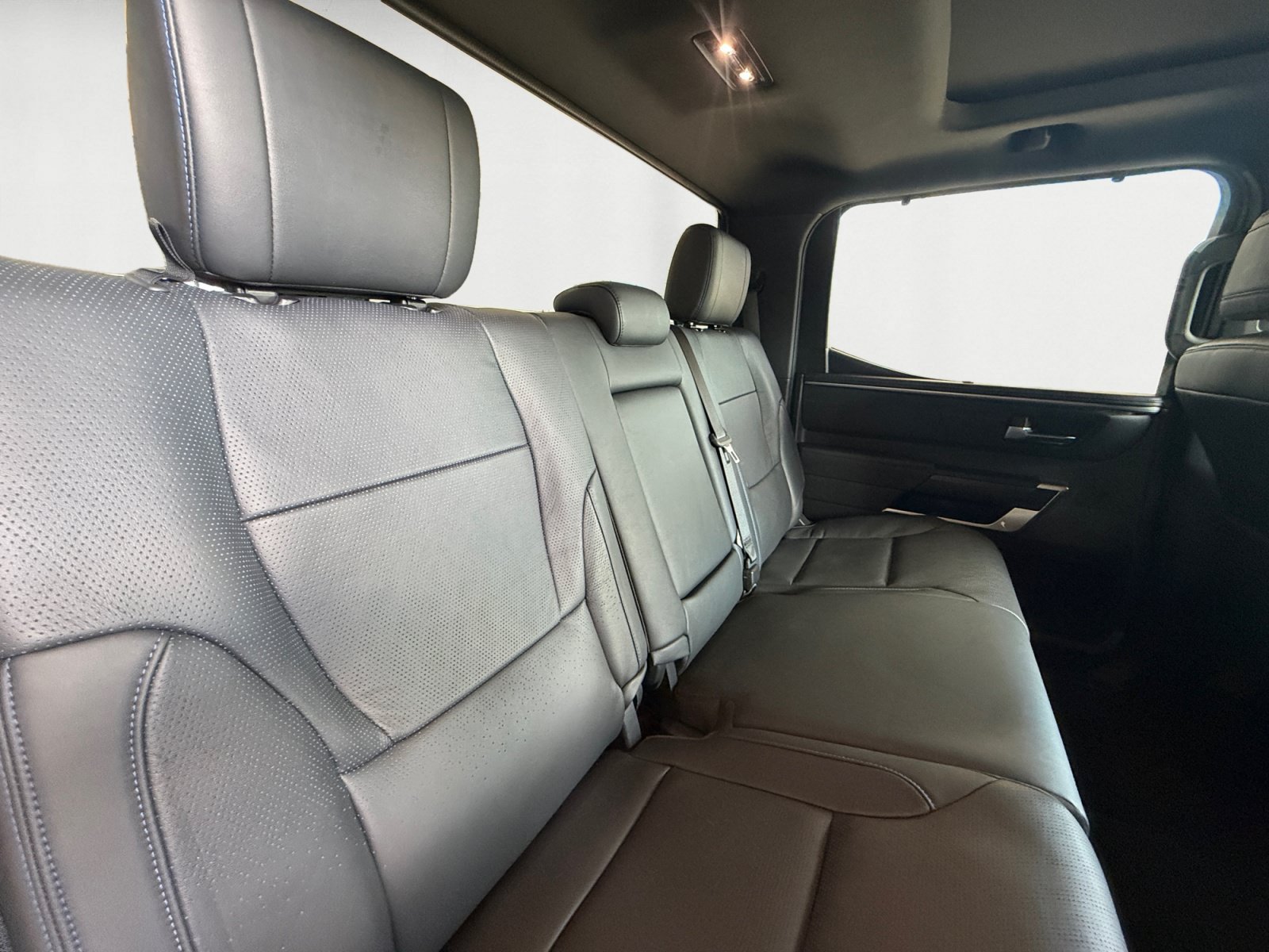 Used 2025 Blueprint Toyota Platinum Hybrid image 18