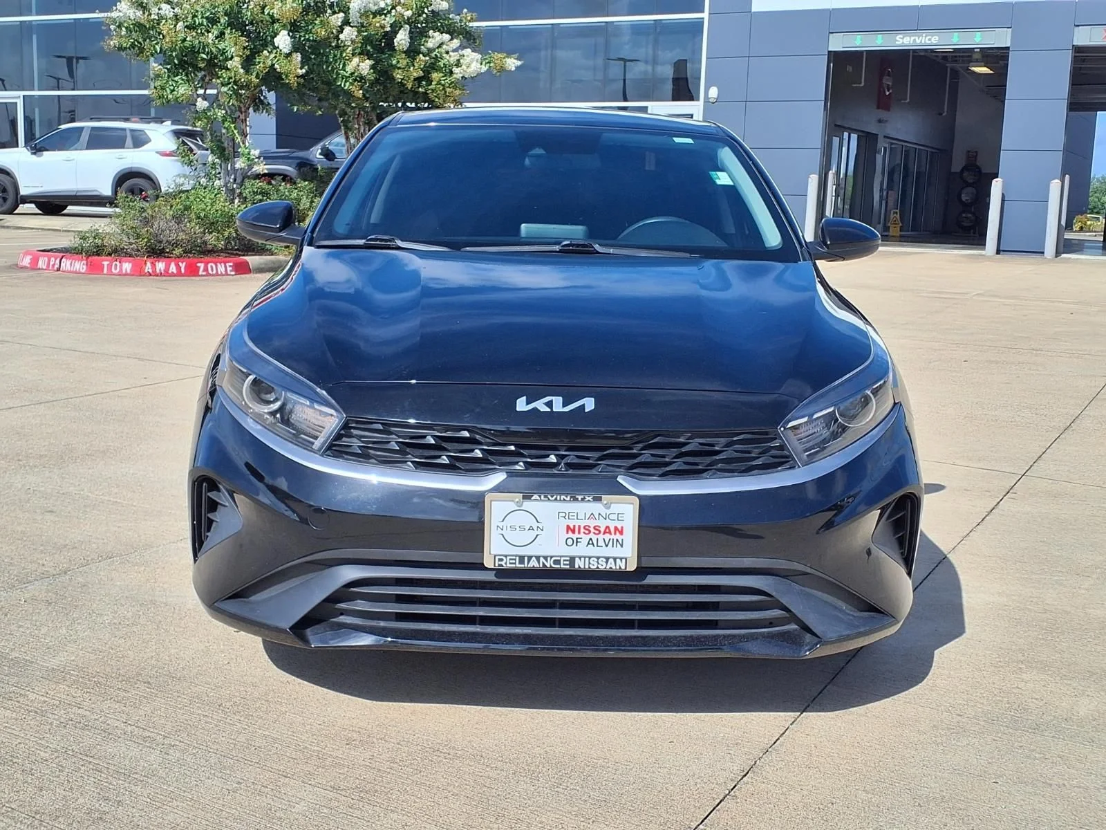 Used 2023 Black Kia LXS image 5