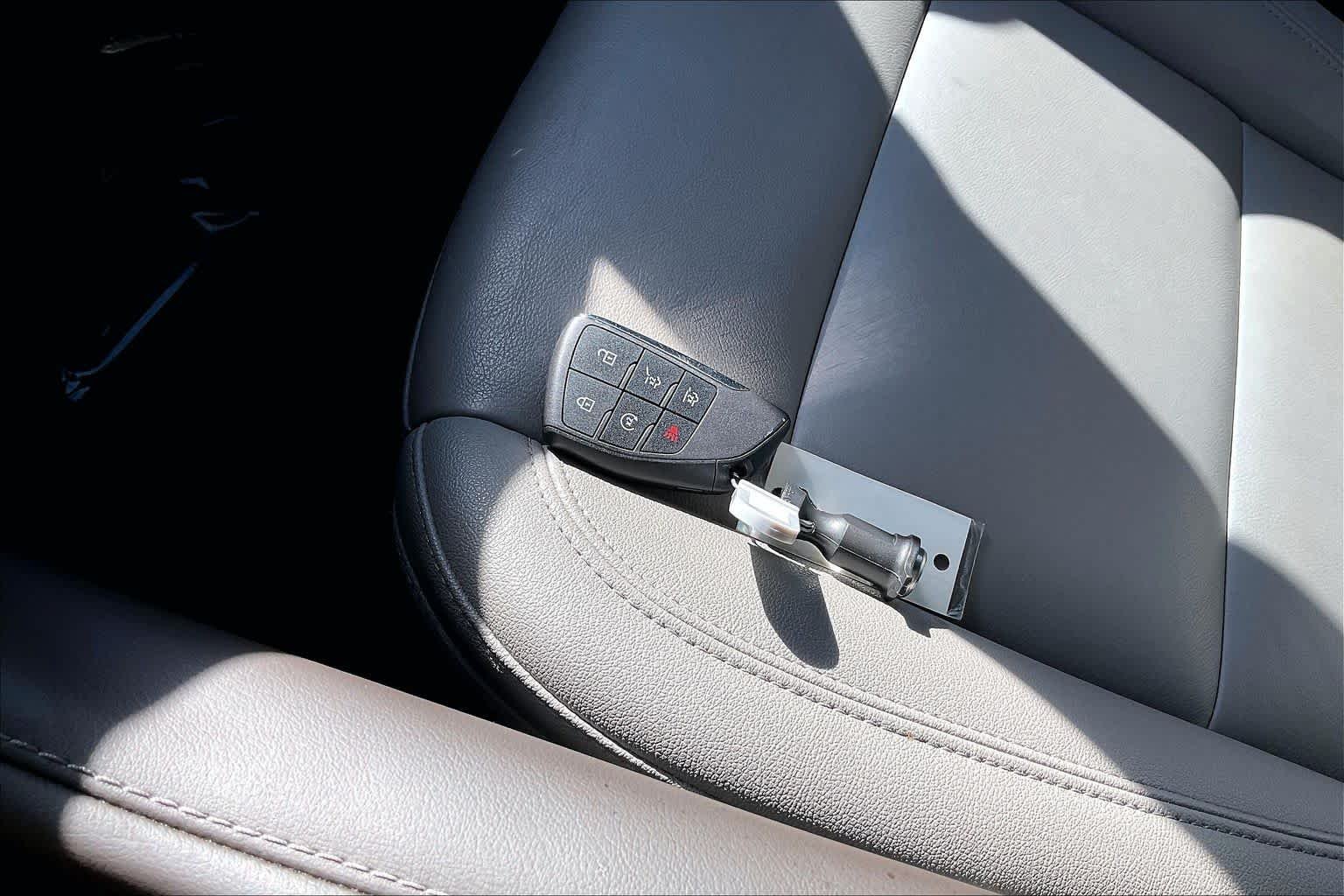 Used 2023 Summit White Chevrolet LT image 20