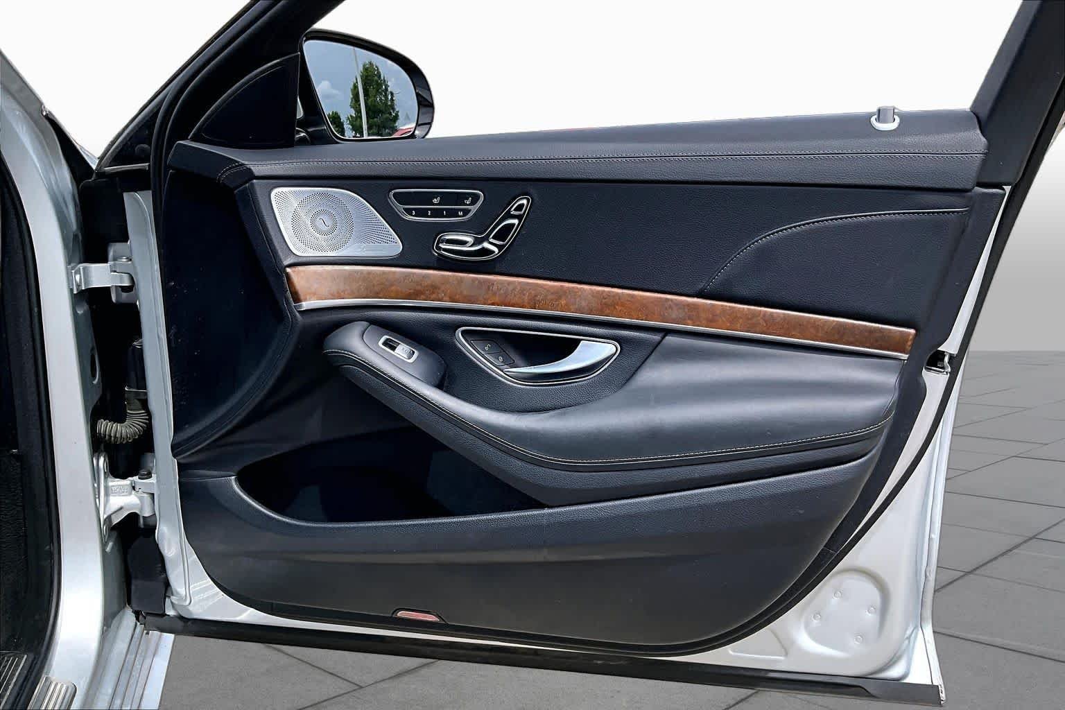Used 2014 Iridium Silver Metallic Mercedes-Benz S 550 image 20