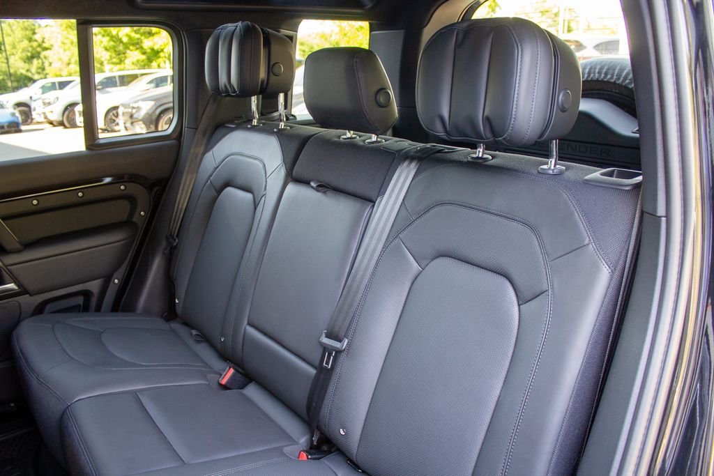Used 2025 Carpathian Grey Prem Met Land Rover V8 image 21
