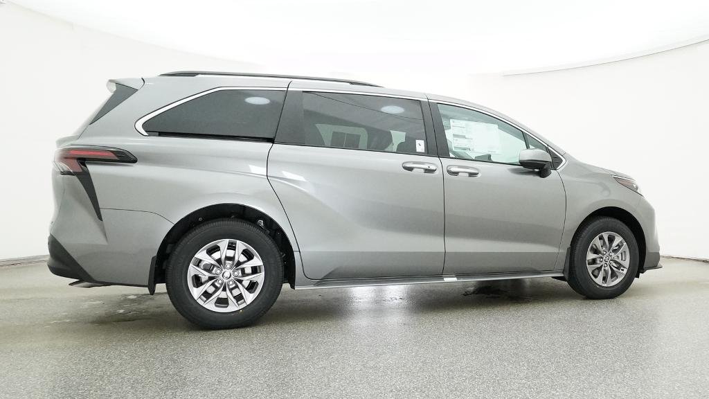 New 2026 Heavy Metal Toyota XLE image 15