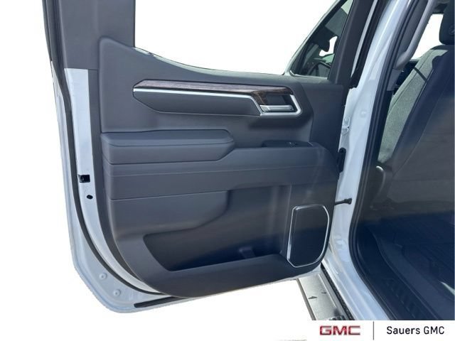 New 2026 Summit White GMC Elevation image 24
