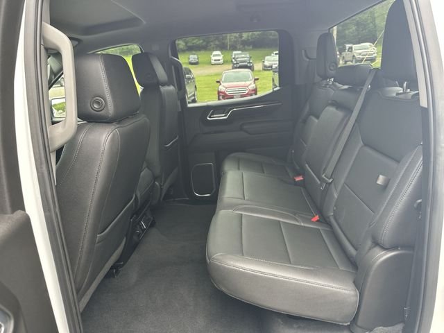 Used 2025 White GMC SLT image 26