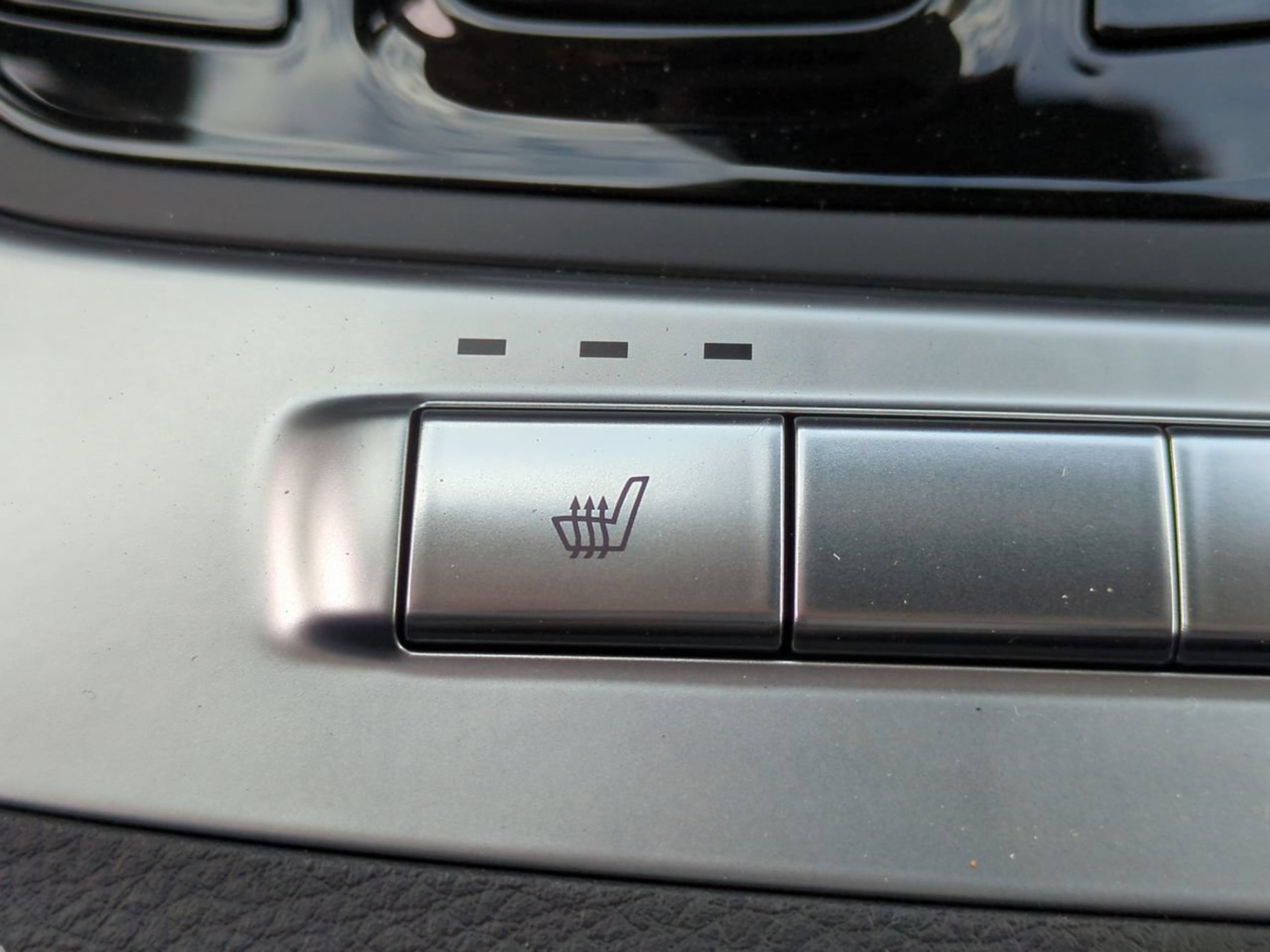 New 2026 Ceramic Silver Kia EX image 39