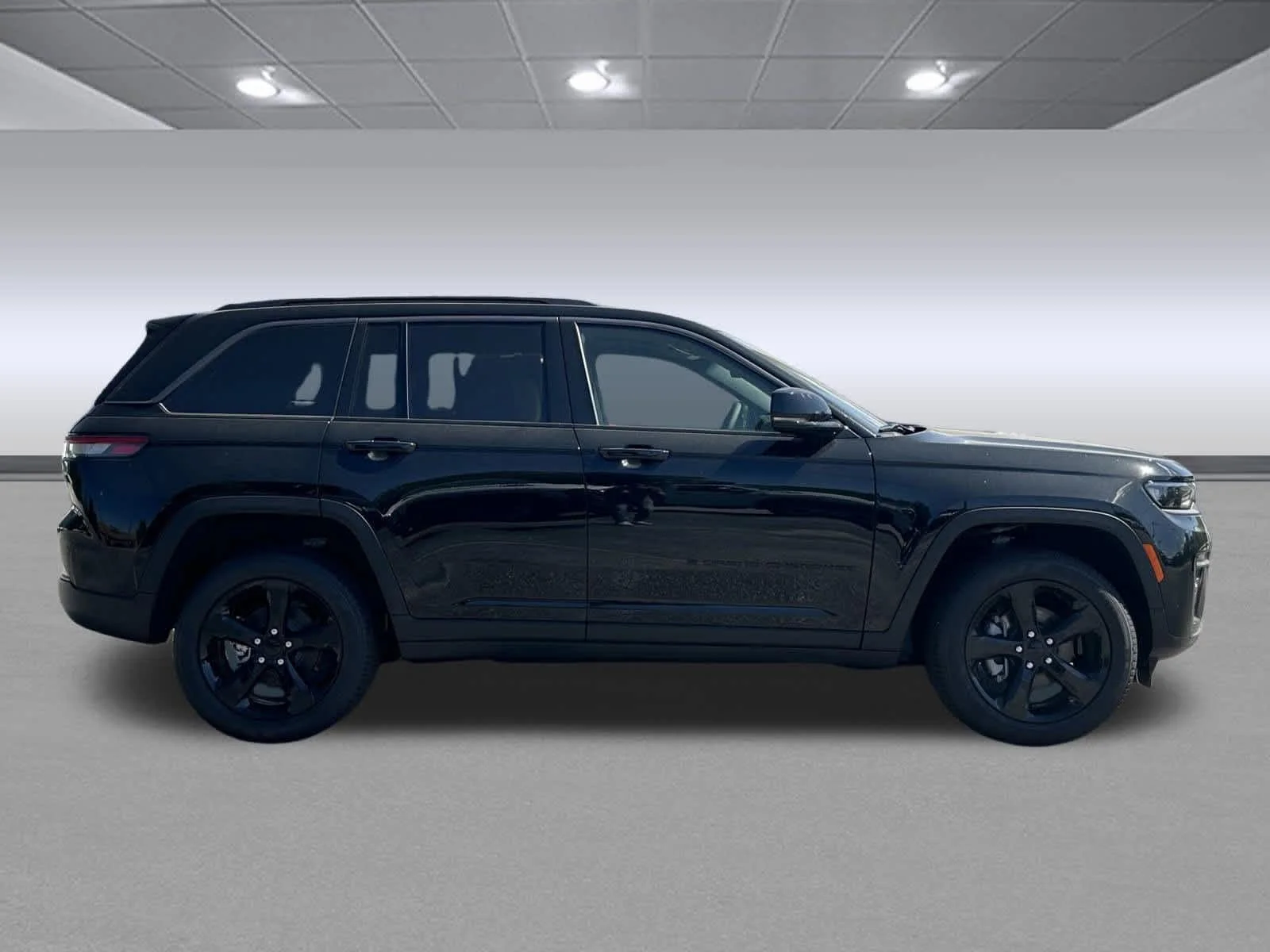 New 2026 Diamond Black Crystal Pearlcoat Jeep Limited image 8