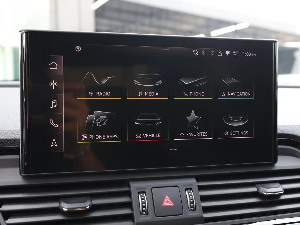 Used 2024  Audi 45 S line Premium Plus image 34