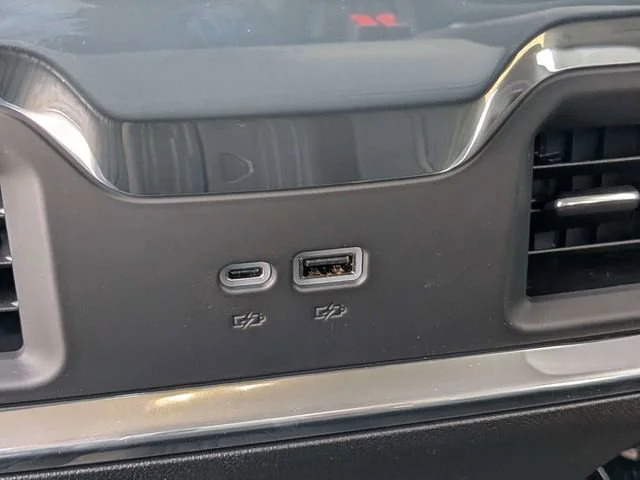 New 2026 Summit White GMC Elevation image 14