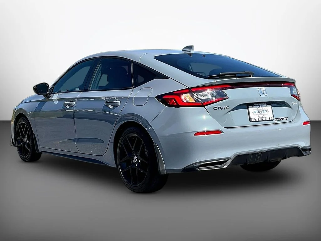 Used 2022 Sonic Gray Pearl Honda Sport image 4