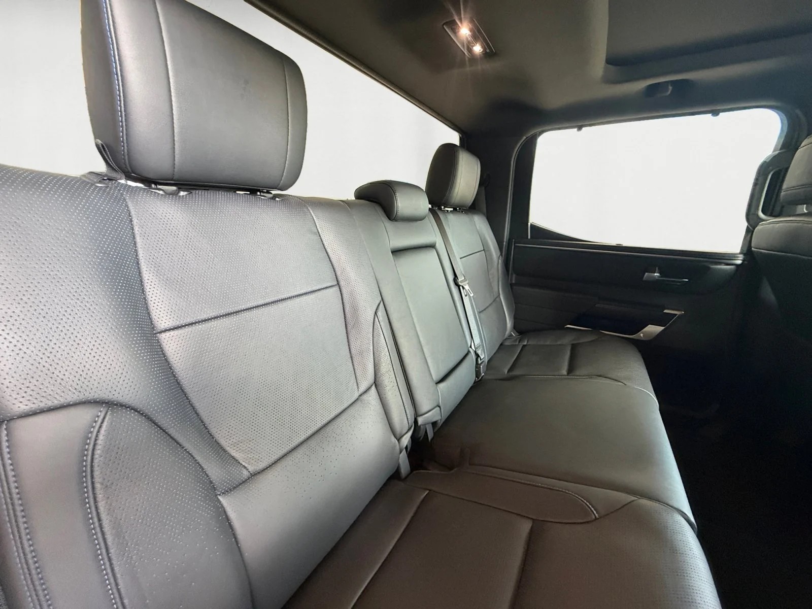 Used 2025 Blueprint Toyota Platinum Hybrid image 18