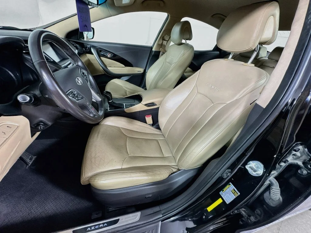 Used 2016 Black Hyundai Base image 25
