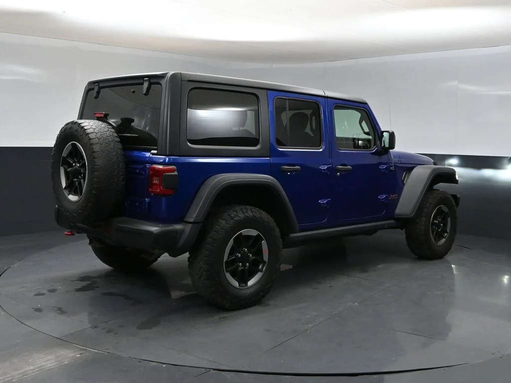 Used 2018 Blue Jeep Unlimited Rubicon image 4