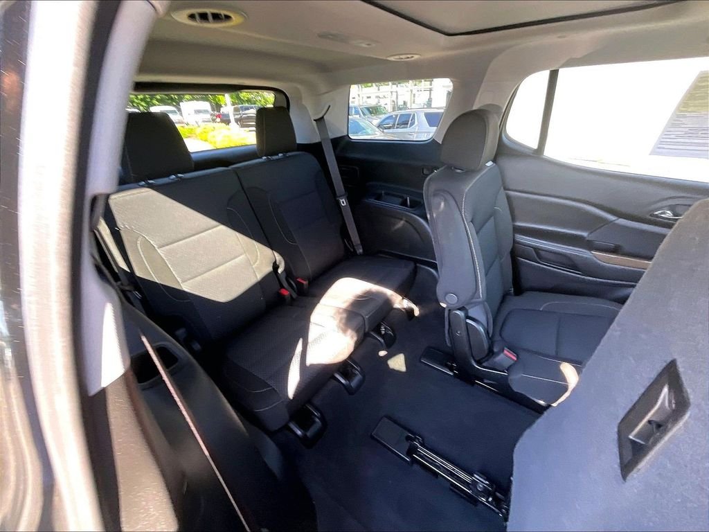 Used 2023 Black GMC SLE image 17