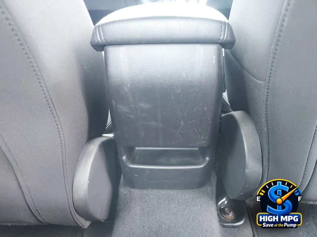 Used 2015 Silver Ford SE image 25