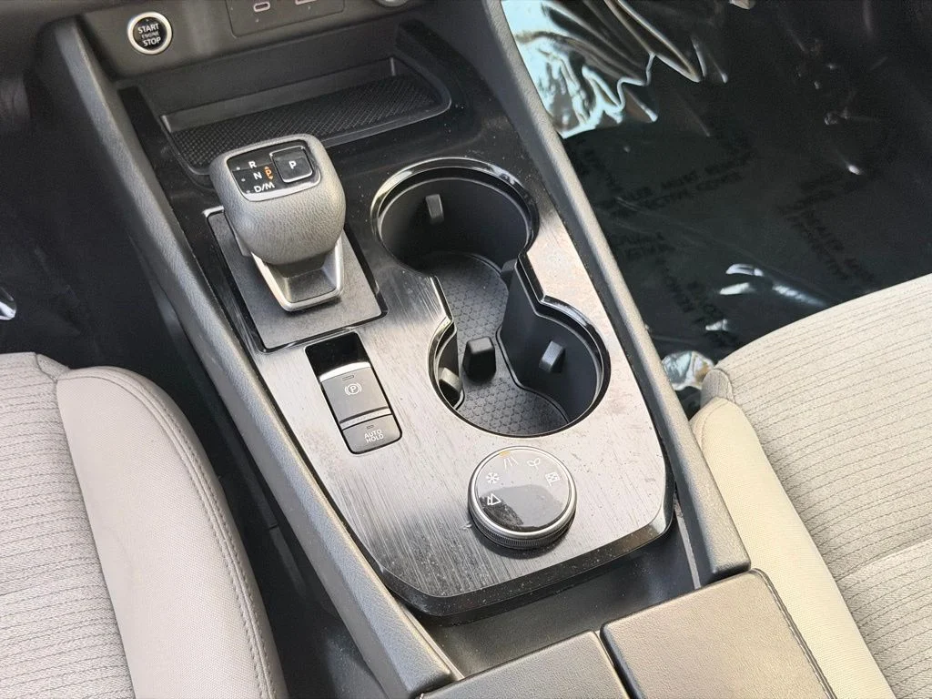 Used 2023 White Nissan SV image 18