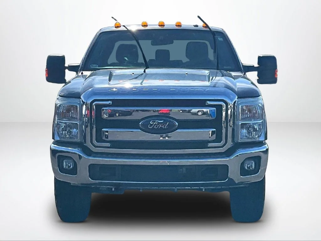 Used 2016 Blue Ford XLT image 3