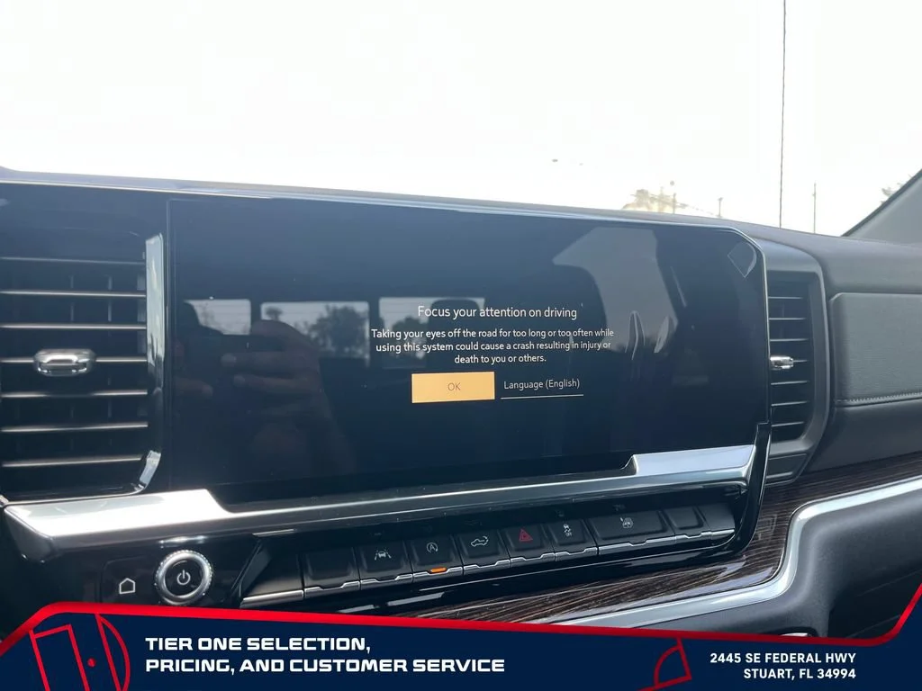 New 2026 Summit White GMC Elevation image 30