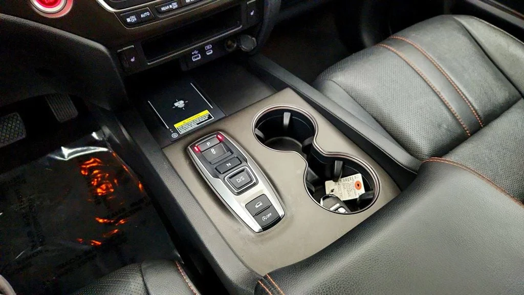Used 2025 Diffused Sky Pearl Honda TrailSport AWD image 19