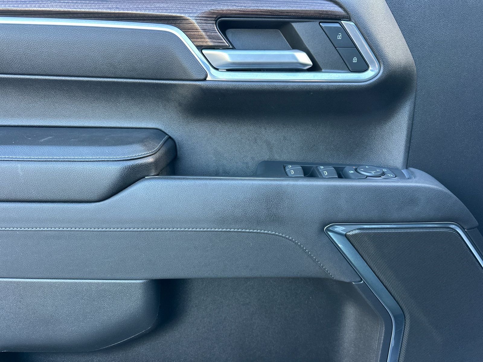 Used 2023 Gray Chevrolet RST image 10
