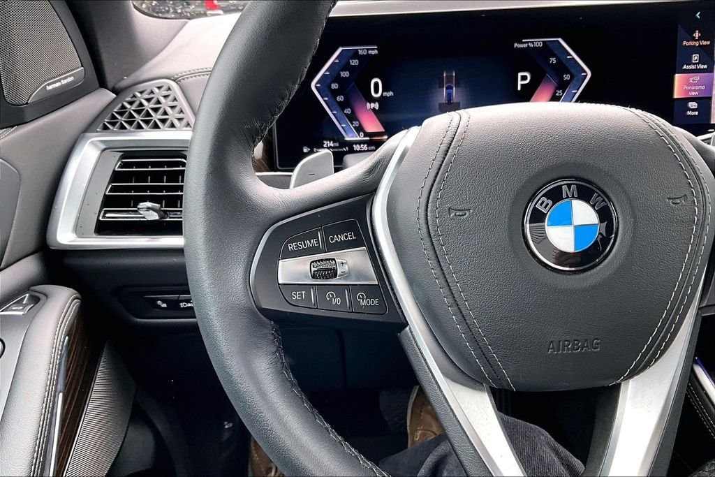 Used 2026 Black BMW xDrive40i image 9