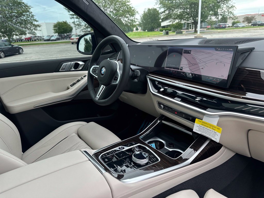 2026 BMW X7 M60i - Photo 28