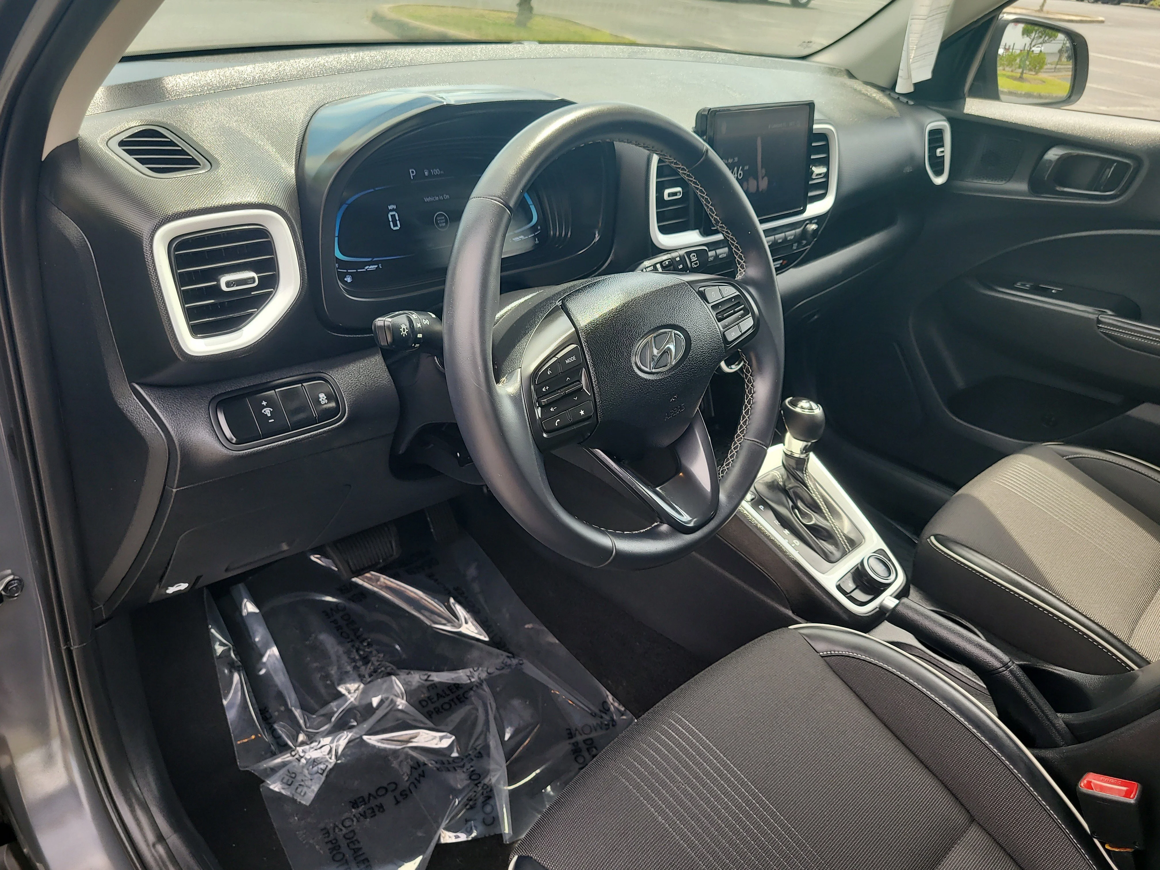 Used 2023 Ecotronic Gray Hyundai Limited image 17