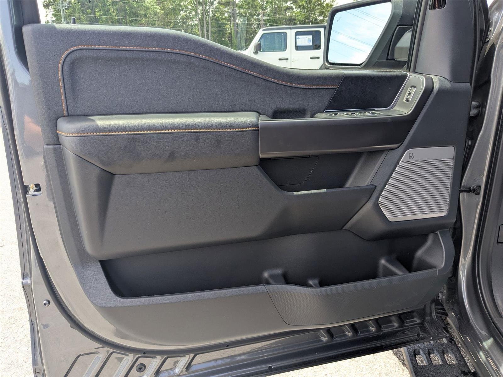 New 2026 Carbonized Gray Metallic Ford Tremor® image 11