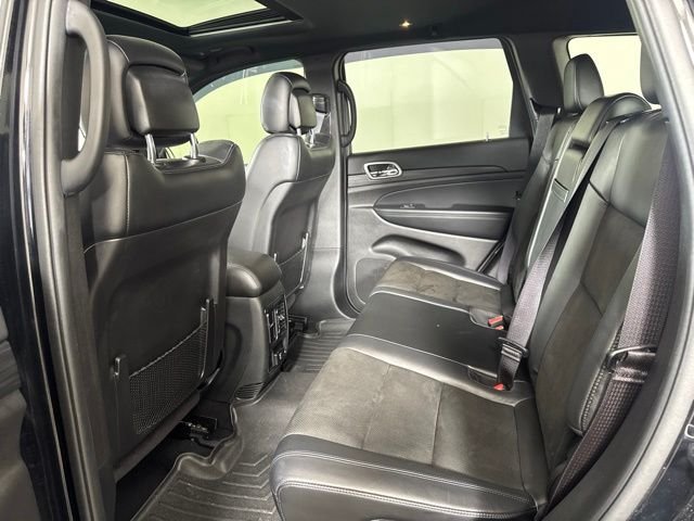 Used 2021 Diamond Black Jeep Laredo X image 12