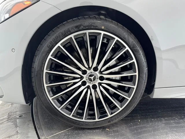 New 2026  Mercedes-Benz C 300 image 10