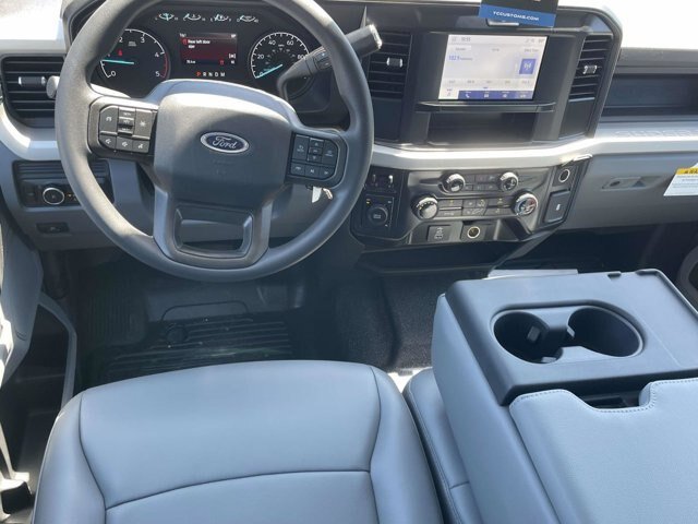 New 2026 Oxford White Ford XL image 15
