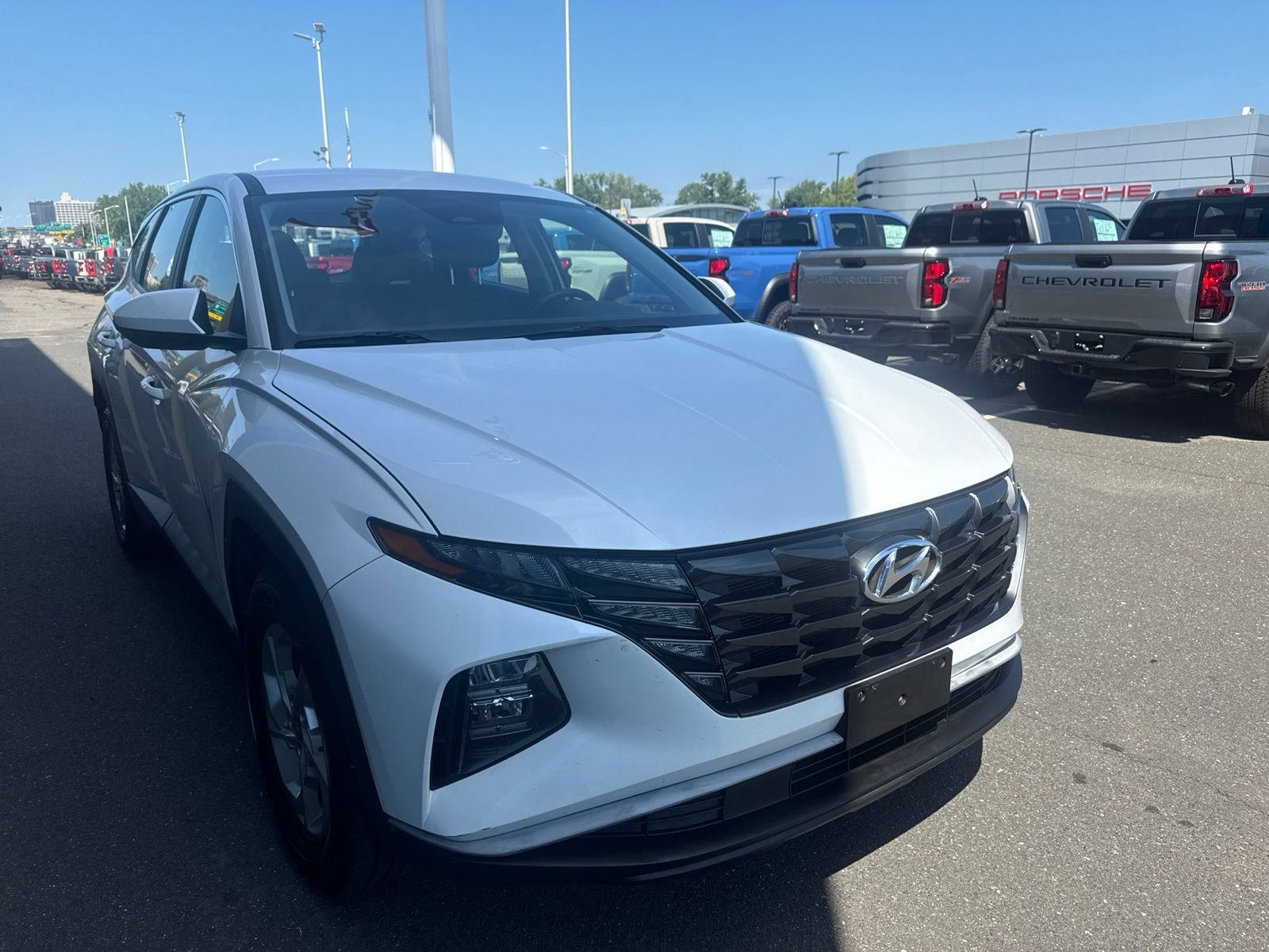 Used 2022 Quartz White [white] Hyundai SE image 3