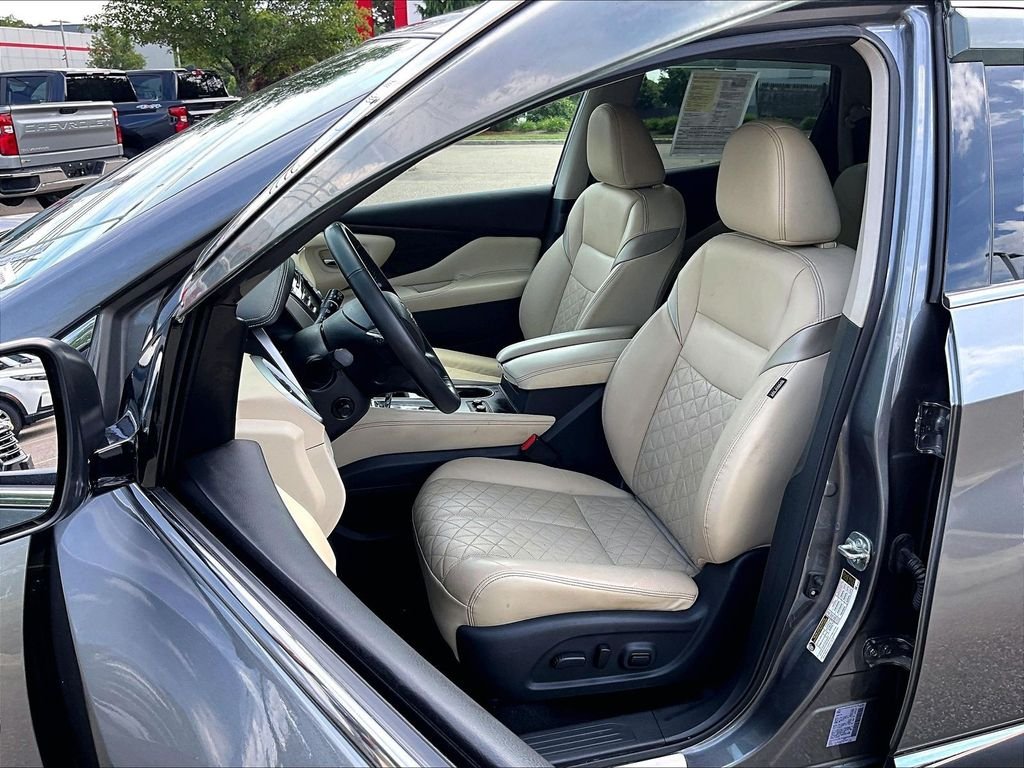 Certified Used 2023 Gray Nissan Platinum image 10