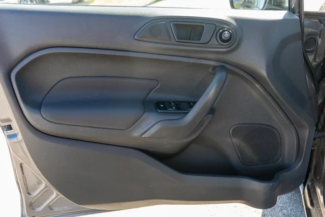 Used 2018 Gray Ford SE image 16