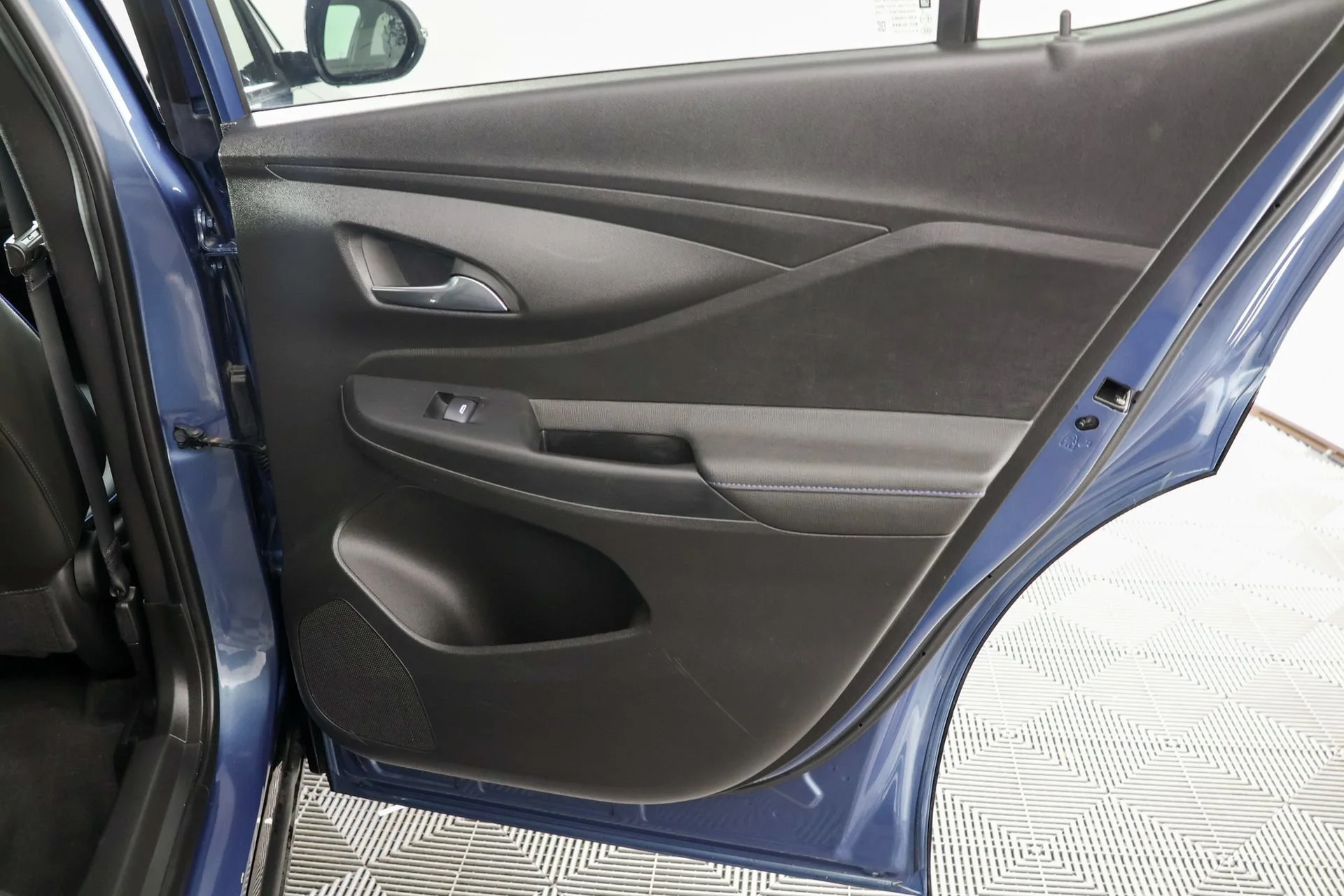 Used 2024 Ocean Blue Metallic Buick Sport Touring image 31
